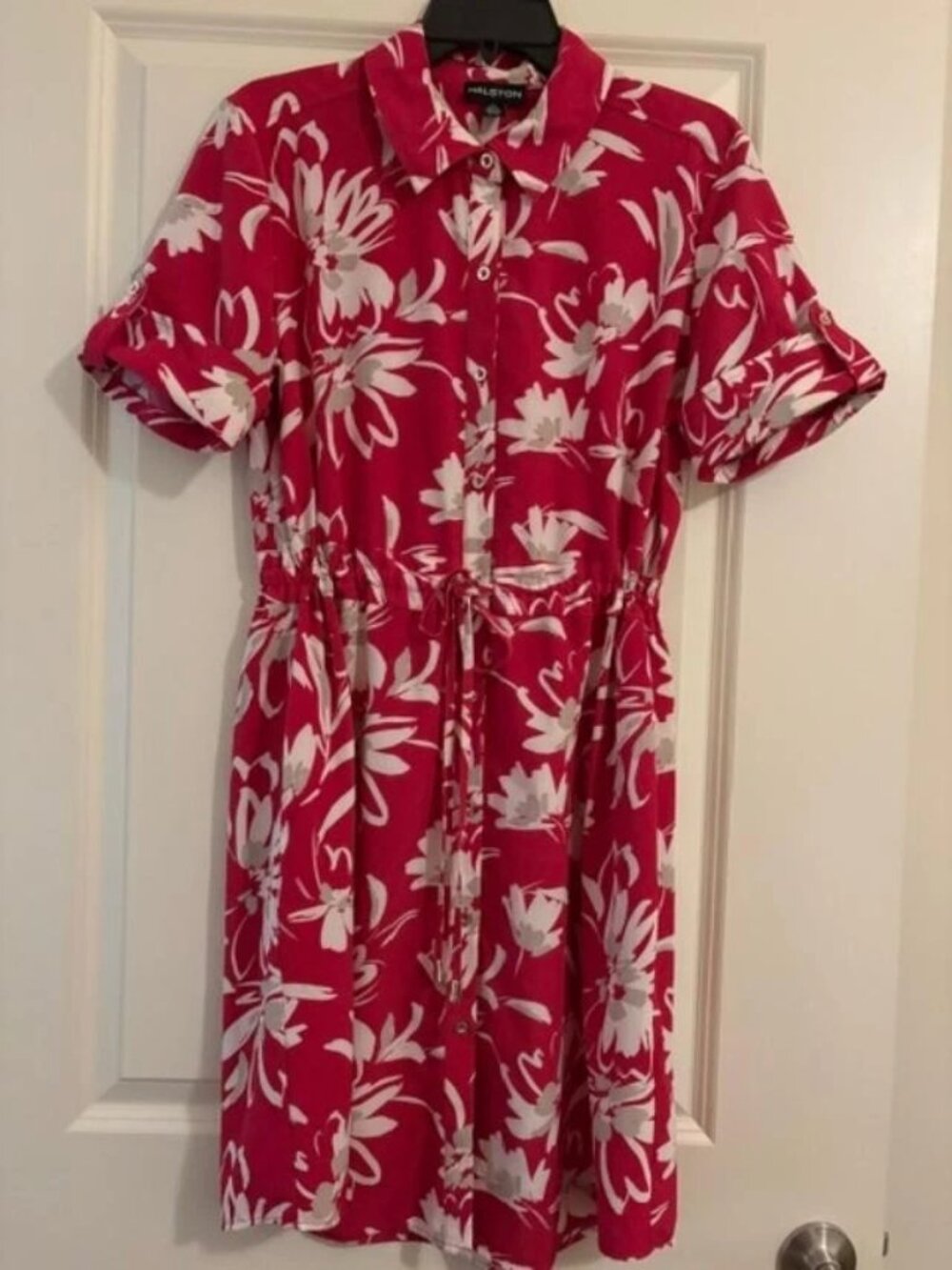 New Women's Halston Printed SS Button Down Shirt Dress Size Medium Red Pockets